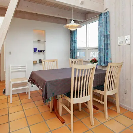 One-bedroom Holiday In